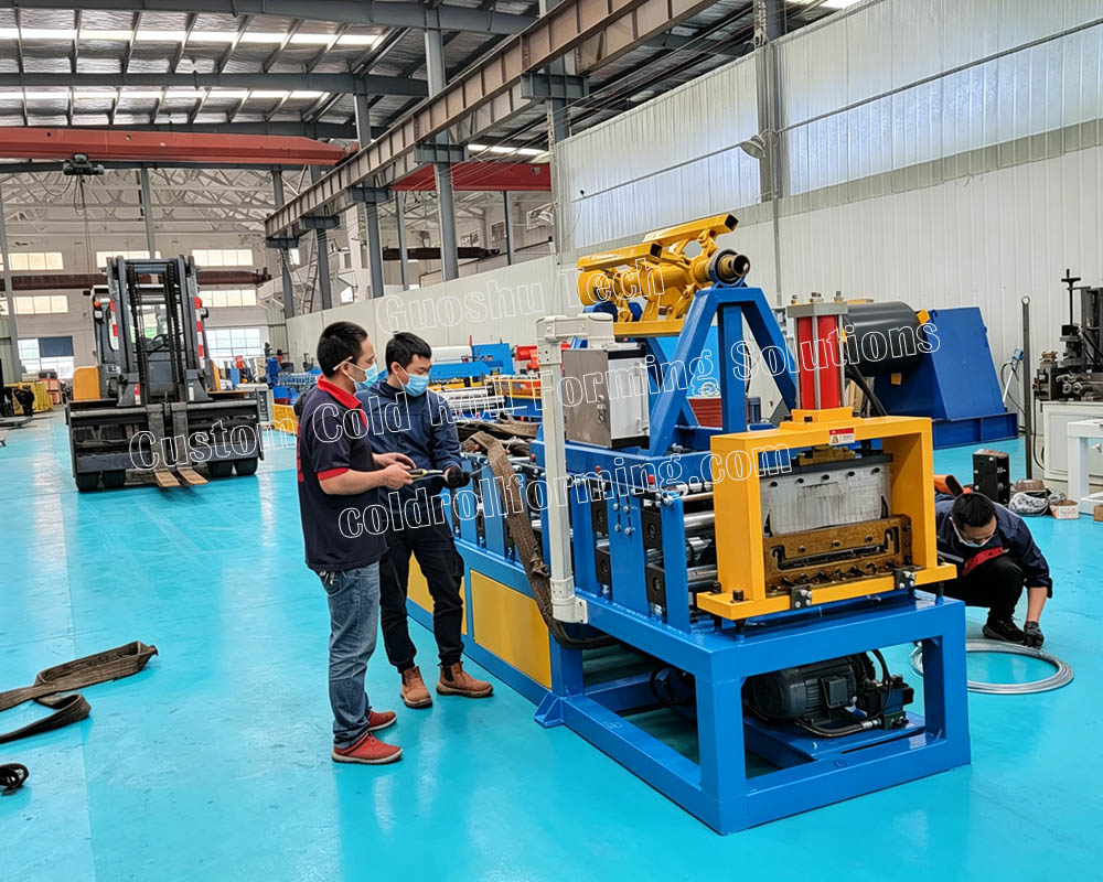 standing-seam-metal-roofing-machine-main.jpg