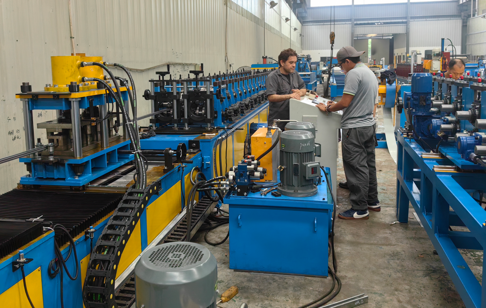 41×41 & 41×21 PV Mounting Bracket Roll Forming Machine On-site Testing